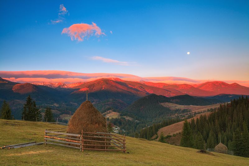 Природа Карпат: 20 найкрасивіших місць українських Карпат, щоб відвідати цього року