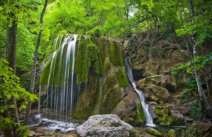 Невідомі водойми України: 15 унікальних озер, водоспадів, каньйонів і заток (фото)