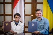 Глави МЗС України та Індонезії підписали угоду про безвіз