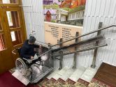 Інклюзивність та доступність: Музей-садиба Пирогова у Вінниці відкриває нові можливості з встановленням підйомника для маломобільних груп