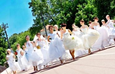 Parade of Brides in Odessa 2013
