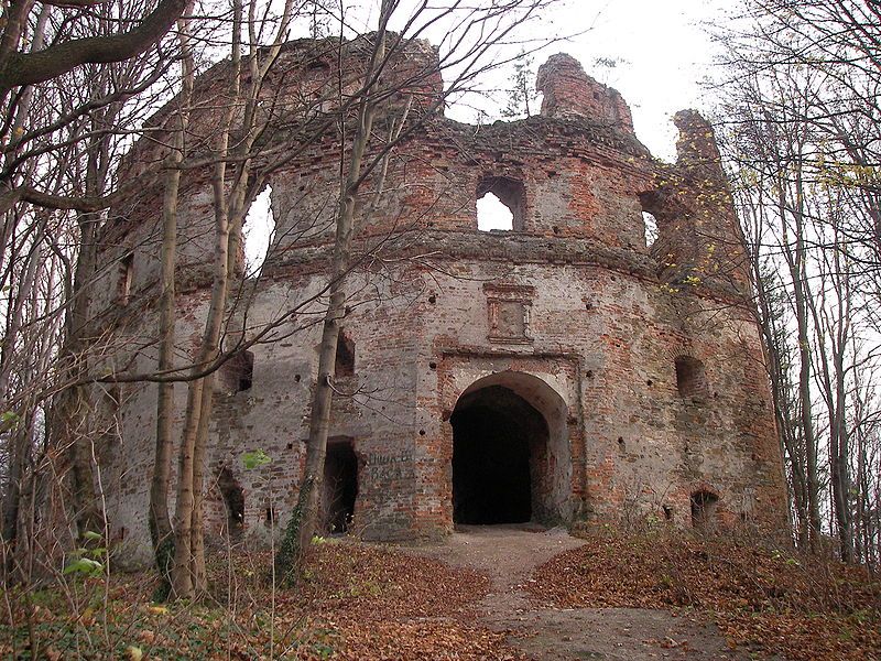 https://ua.igotoworld.com/frontend/webcontent/websites/1/images/gallery/10238_800x600_800px-Herburt_castle.jpg