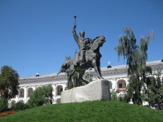 Monument to Sahaidachny, Kyiv