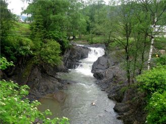 Каскадный водопад «Сучавский Гук», Шепот