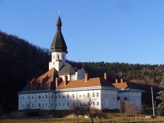 Жіночий монастир Різдва Пресвятої Богородиці сестер Пресвятої Родини, Гошів