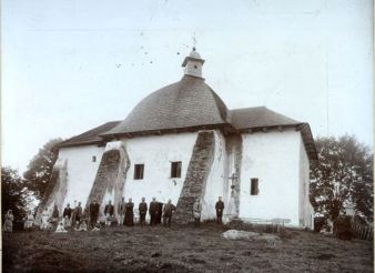 Николаевская церковь, Чесники
