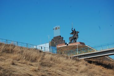 Памятник князю Игорю, Луганск