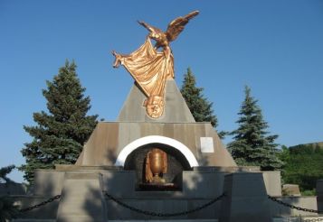 Мемориальный комплекс «Острая могила», Луганск