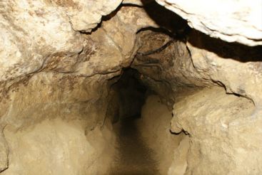 Khotyn cave