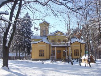 Уваровський будинок, Ворзель