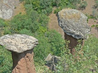 Кам'яні гриби (Долина Сотера)