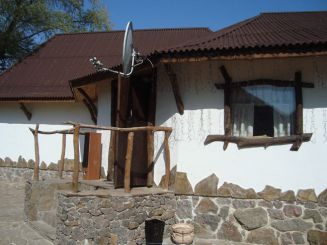 Музейно-етнографічний комплекс Дикий хутір, Буда