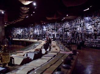 Зал памяти в музее ВОВ