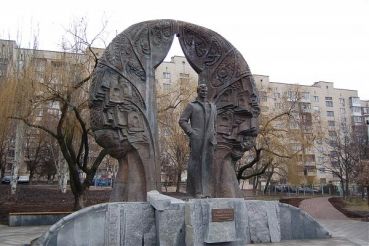Памятник Георгию Гонгадзе, Киев 