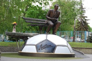 Пам'ятник Валерію Лобановському, Київ