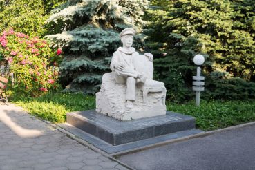 Памятник Осипу Шору