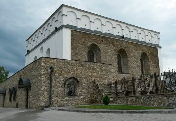 Satanivska synagogue, Satan