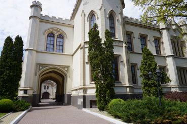 Shakhsky Palace