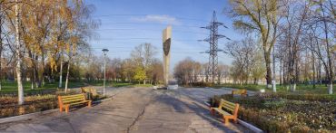 Памятник Летчикам-комсомольцам 81-го авиаполка, Днепропетровск