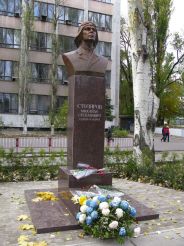 Пам'ятник Столярову, Дніпропетровськ