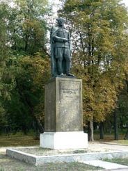 Памятник Корзуну, Гадяч