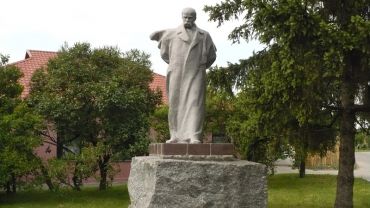 Monument to Taras Shevchenko, Myrgorod