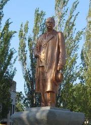 Памятник Горькому, Бердянск