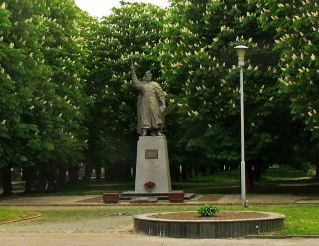 Пам'ятник Б. Хмельницькому, Рівне