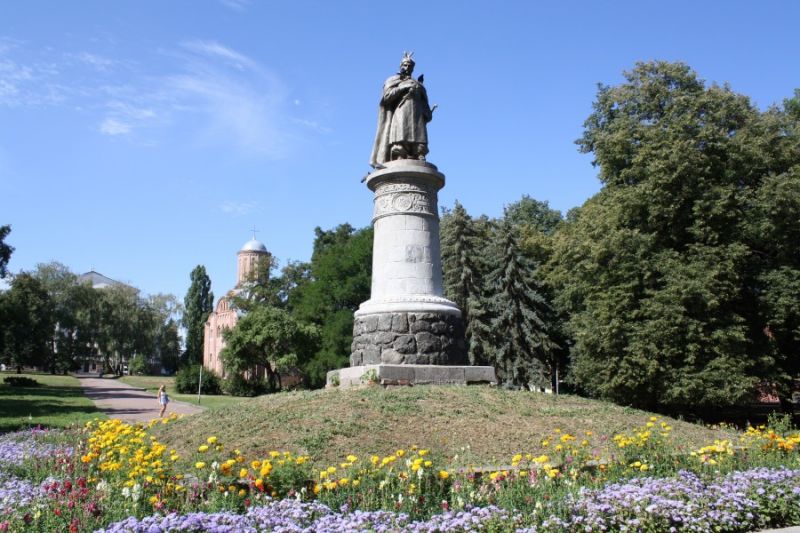 Памятник богдану хмельницкому ульяновск