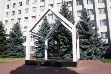 Monument to law enforcement agencies, Chernigov