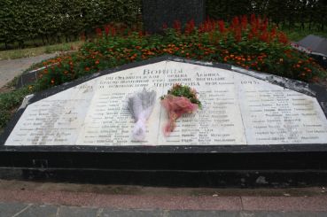 Monument to fallen soldiers, Chernigov