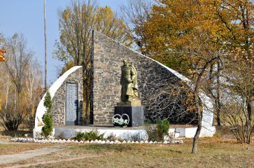 Monument-villagers, Small Ljubasha