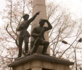 Пам'ятник воїнам, Кіровоград