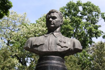 Bust Stepan Pavlovich Suprun