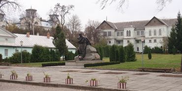 Пам'ятник Тарасові Шевченку, Корсунь-Шевченківський