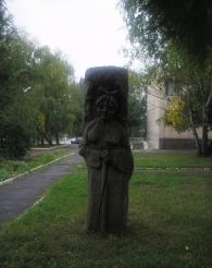 Комплекс скульптур 12 місяців, Городище