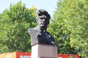 Monument to Ivan Andreyevich Chigrin