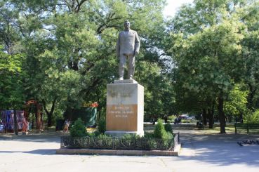 Monument Petrovsky, Nikolaev
