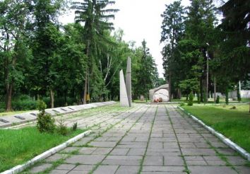 Memorial to the liberators of the city, bold