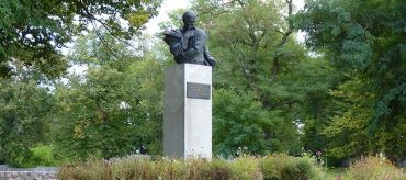 Пам'ятник Тарасові Шевченку, Чигирин