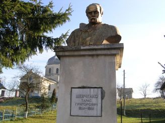 Пам'ятник Шевченку, Гиновичі