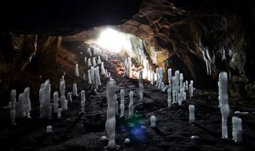 Пещера Угринская, Угринь