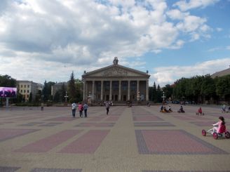 Theatre Square, Ternopil