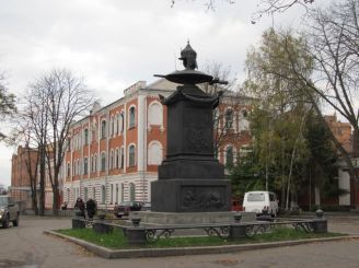 Памятник на месте отдыха Петра I 