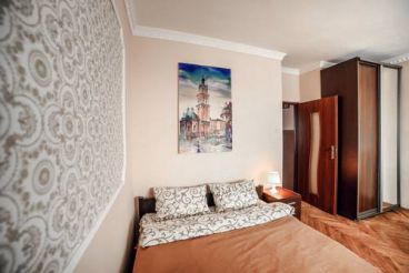 Apartment Chornovola 43