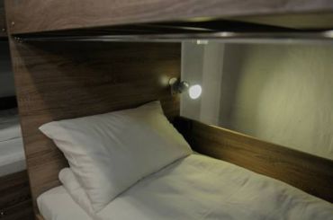 Ліжко в 8-місному змішаному загальному номері (гуртожиткового типу)