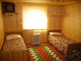 Двухместный номер с 2 отдельными кроватями и дополнительной кроватью