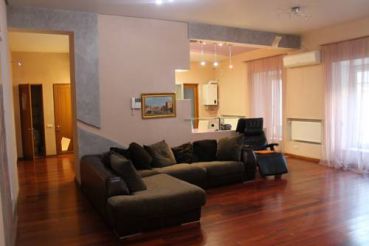 Apartment Hoholia Street 9