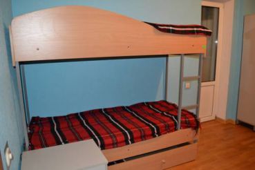 Односпальная кровать в общем номере