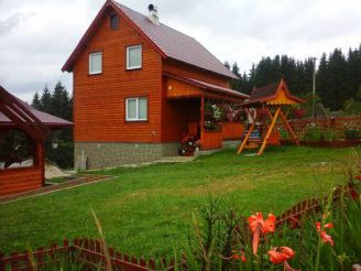 Romashka Guest House